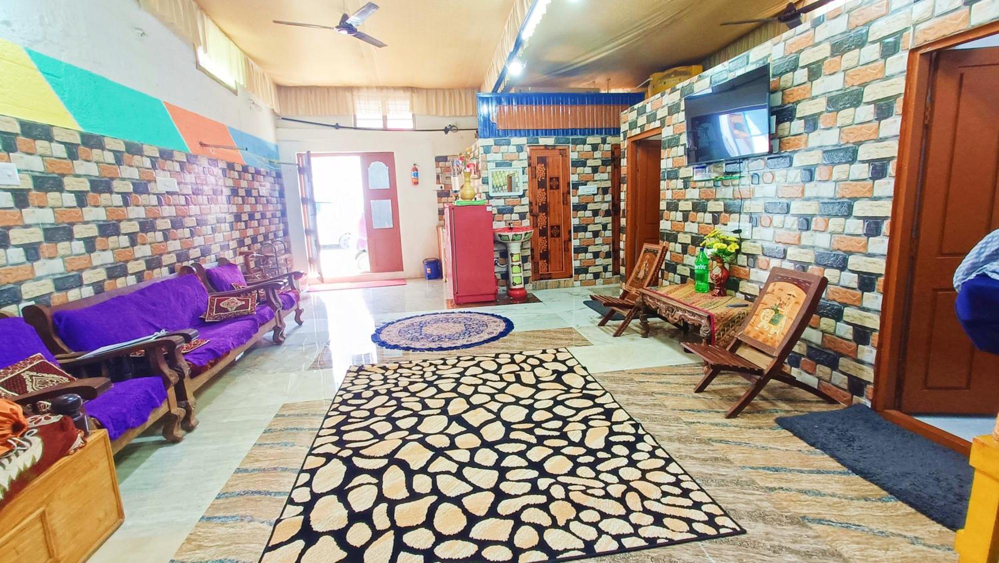 Sahara Family Homestay Майсуру Екстер'єр фото