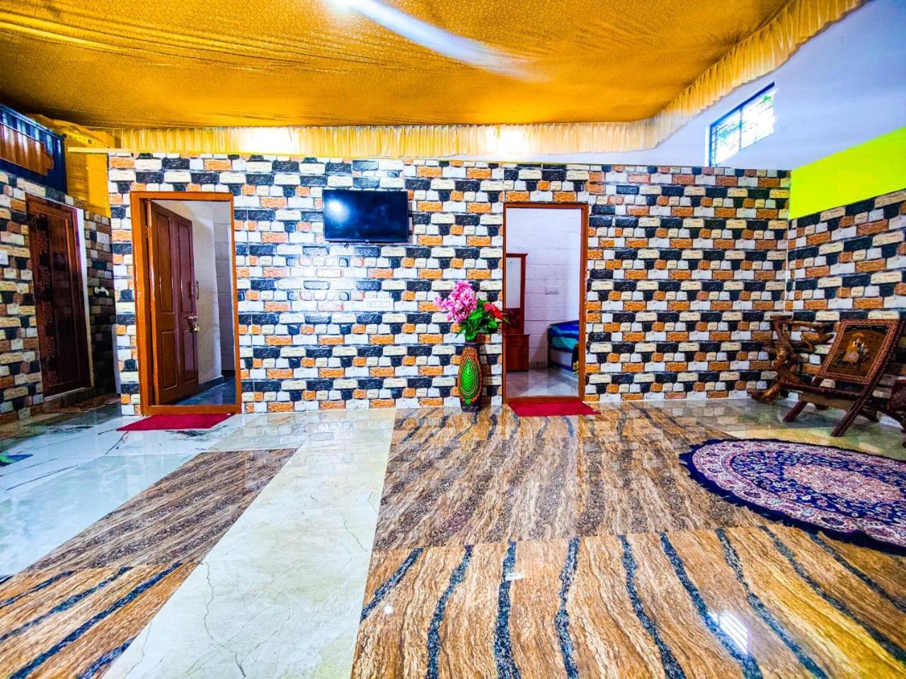 Sahara Family Homestay Майсуру Екстер'єр фото